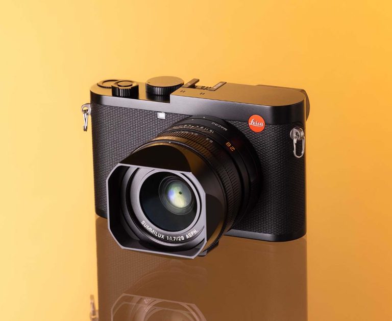 Compact Digital Cameras: A Comprehensive Guide to Portable Photography