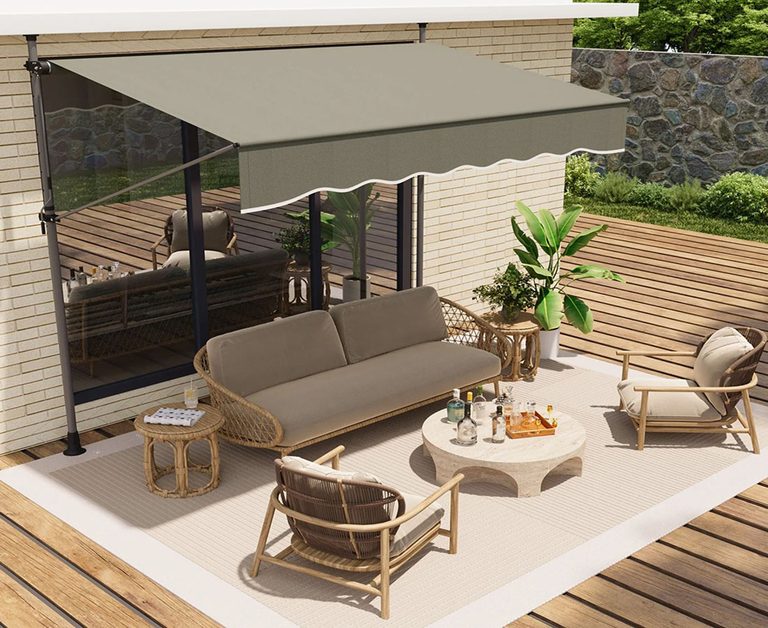 VEVOR Outdoor Gear: Built-In Weather Resistance for Hot-Climate Gardens